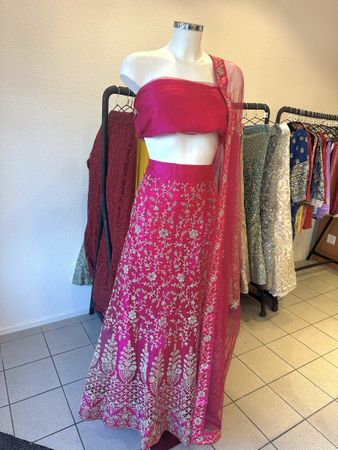 Pinkes Bollywood Lehenga