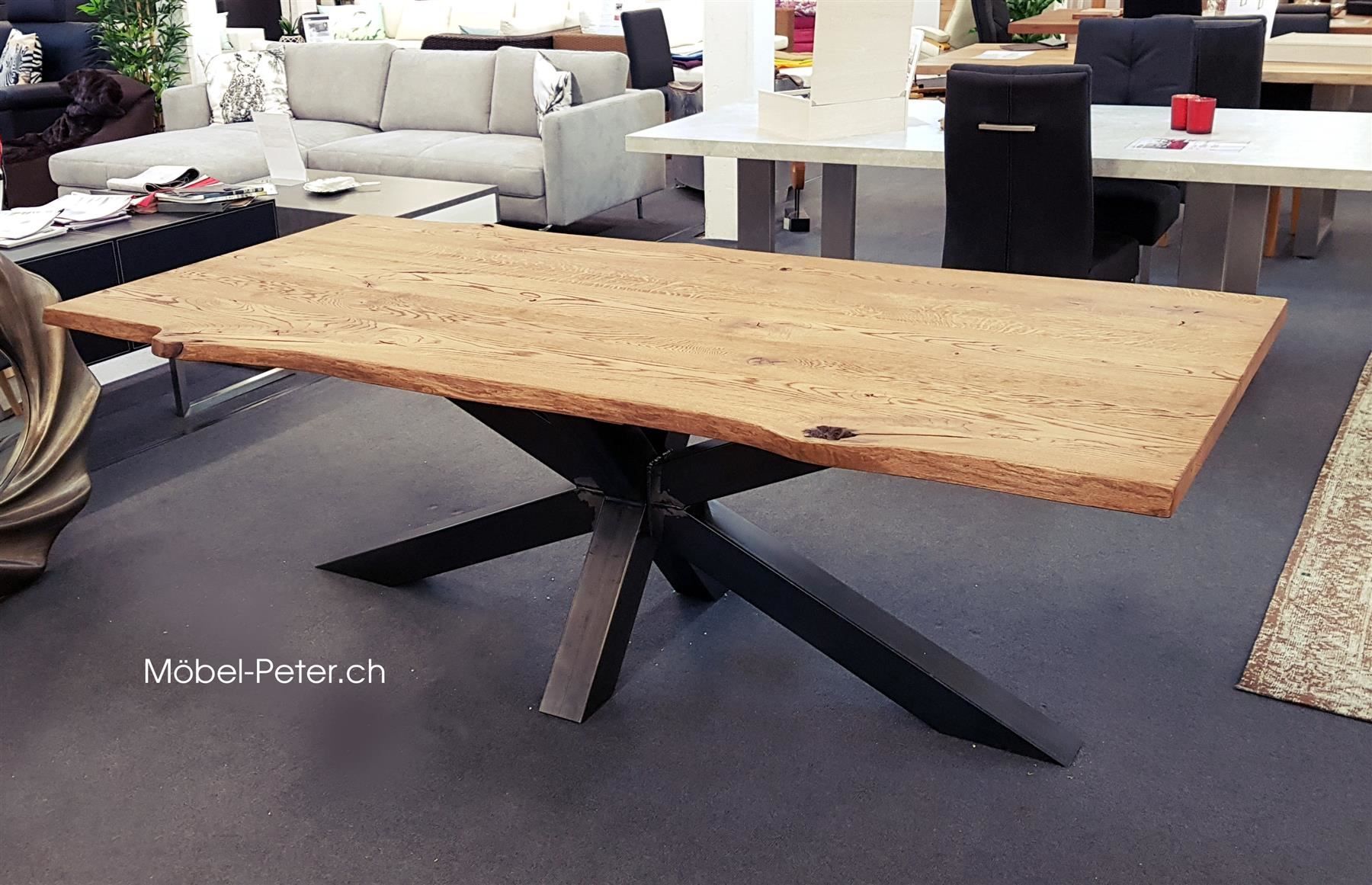 Articoli in legno: Tisch XX Eiche natürliche Baumkante 220 – Nuovo e nell'imballaggio originale da Kölliken venduto da Peter-Moebel 2