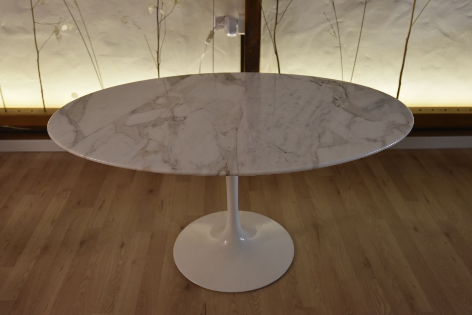 Knoll Tavoli: Original Knoll Saarinen Couchtisch Marmor Oval – Usato da Lichtensteig venduto da UsedINStore 5
