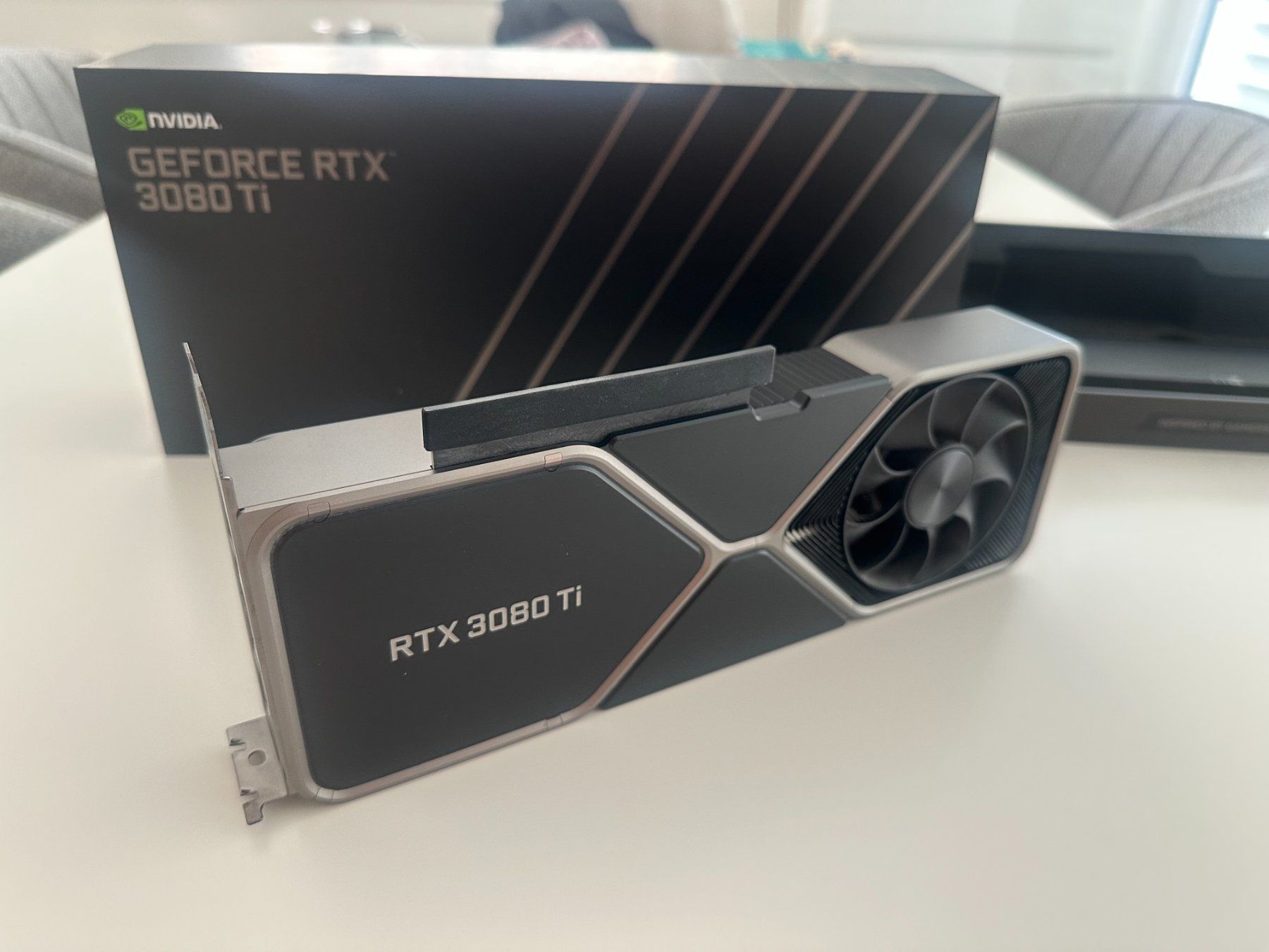 Nvidia Schede grafiche: Nvidia RTX 3080Ti FE Founders Edition 12GB – Usato da Adliswil venduto da perlage