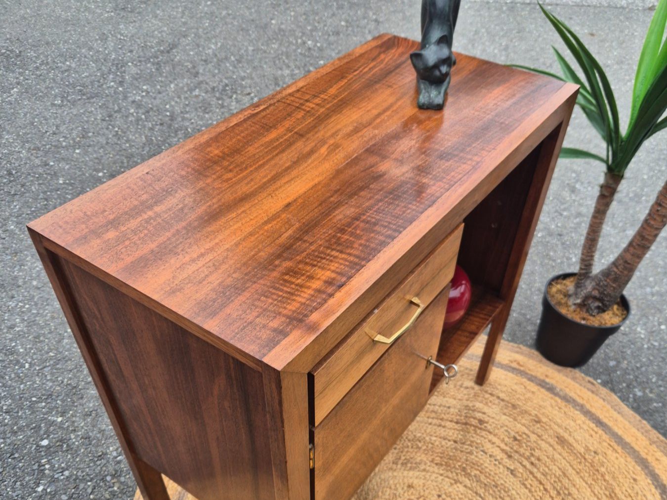 Scaffali: Petit meuble vintage – Usato da Fribourg venduto da tameab 2