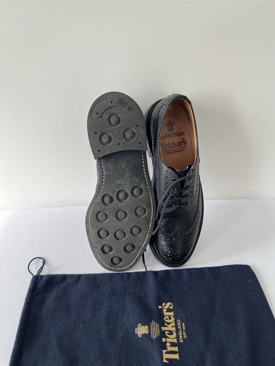 Scarpe da uomo: Tricker’s shoes - derby bourton black – Usato da Iseo venduto da val_tgk5 1