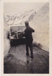 Poster & Bilder: Saurer Postauto durch Schneeschneise Gr.St.Bernhard 1939 – Gebraucht aus Schlieren von Rapaelli