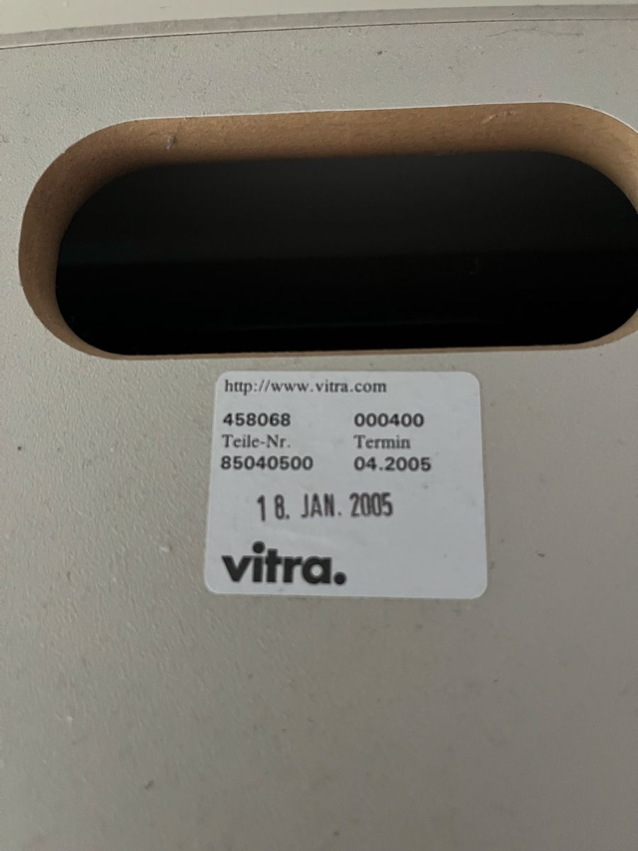 Scaffali: Vitra Aktenschrank   – Usato da Thalwil venduto da Mari2017 1