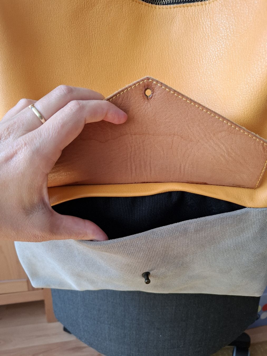 Rucksäcke: Sac à dos en cuir – Gebraucht aus La Tour-de-Peilz von Marin_nette 1
