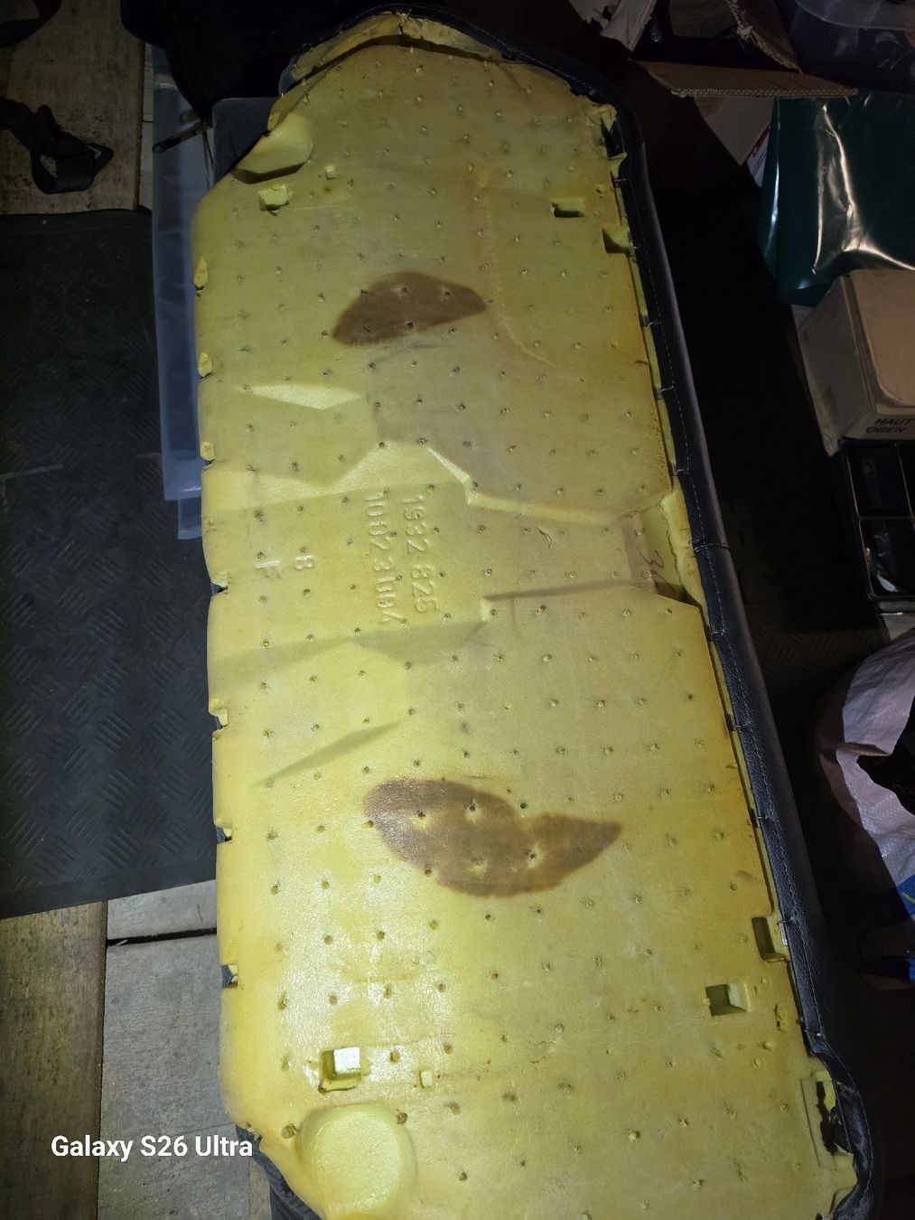 BMW Tutti pezzi di ricambio auto: Banquette arrière BMW e30  – Usato da Fleurier venduto da Doun 2