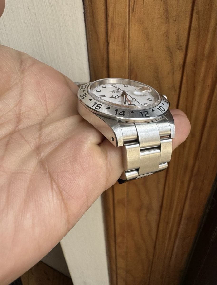 Rolex Uhren: Rolex Explorer II White Dial 16570 – Gebraucht aus Lausanne von Afaq 2