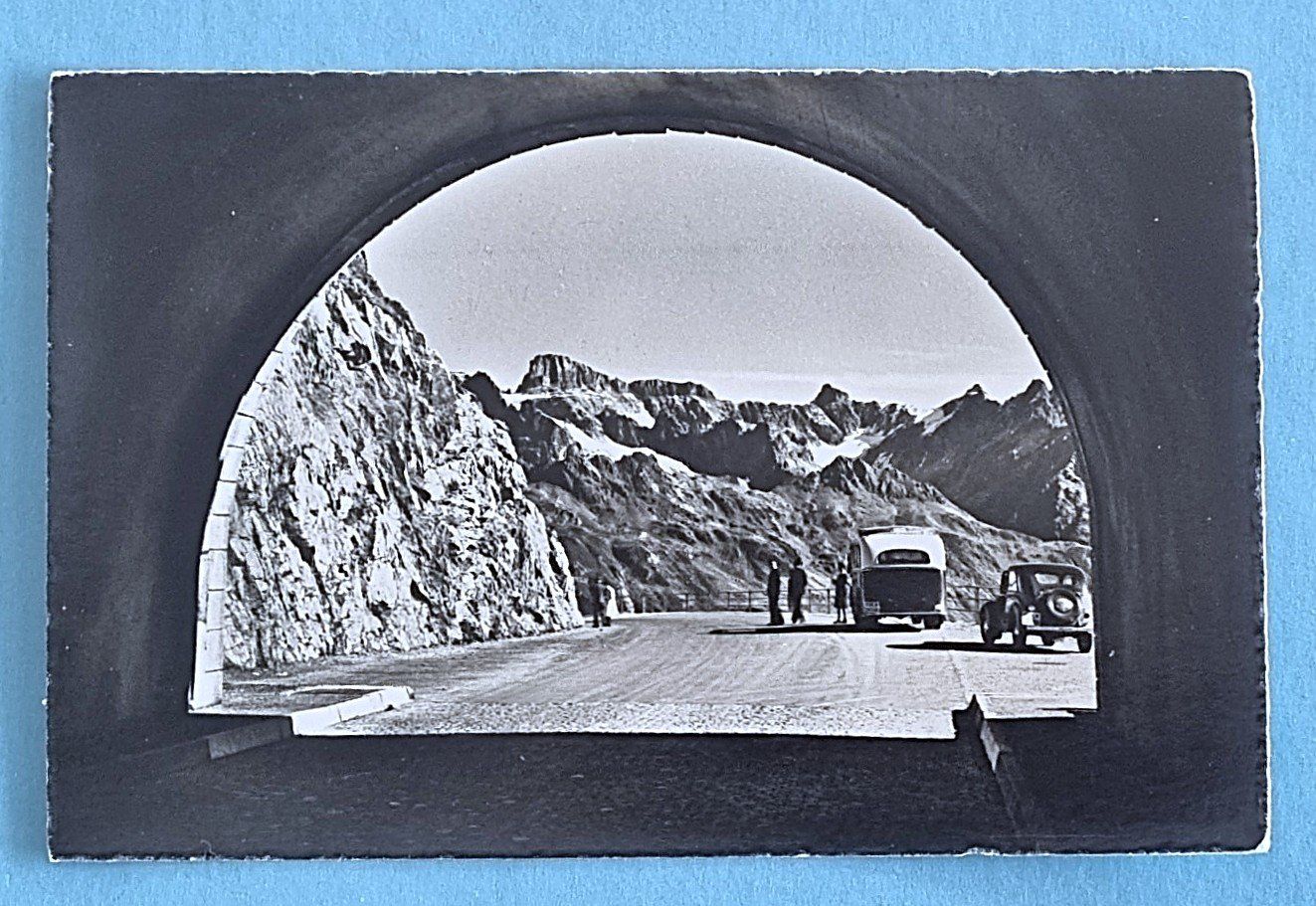 Ansichtskarten: Sustenpass - Postauto beim Scheiteltunnel – Gebraucht aus Rothrist von RROENK