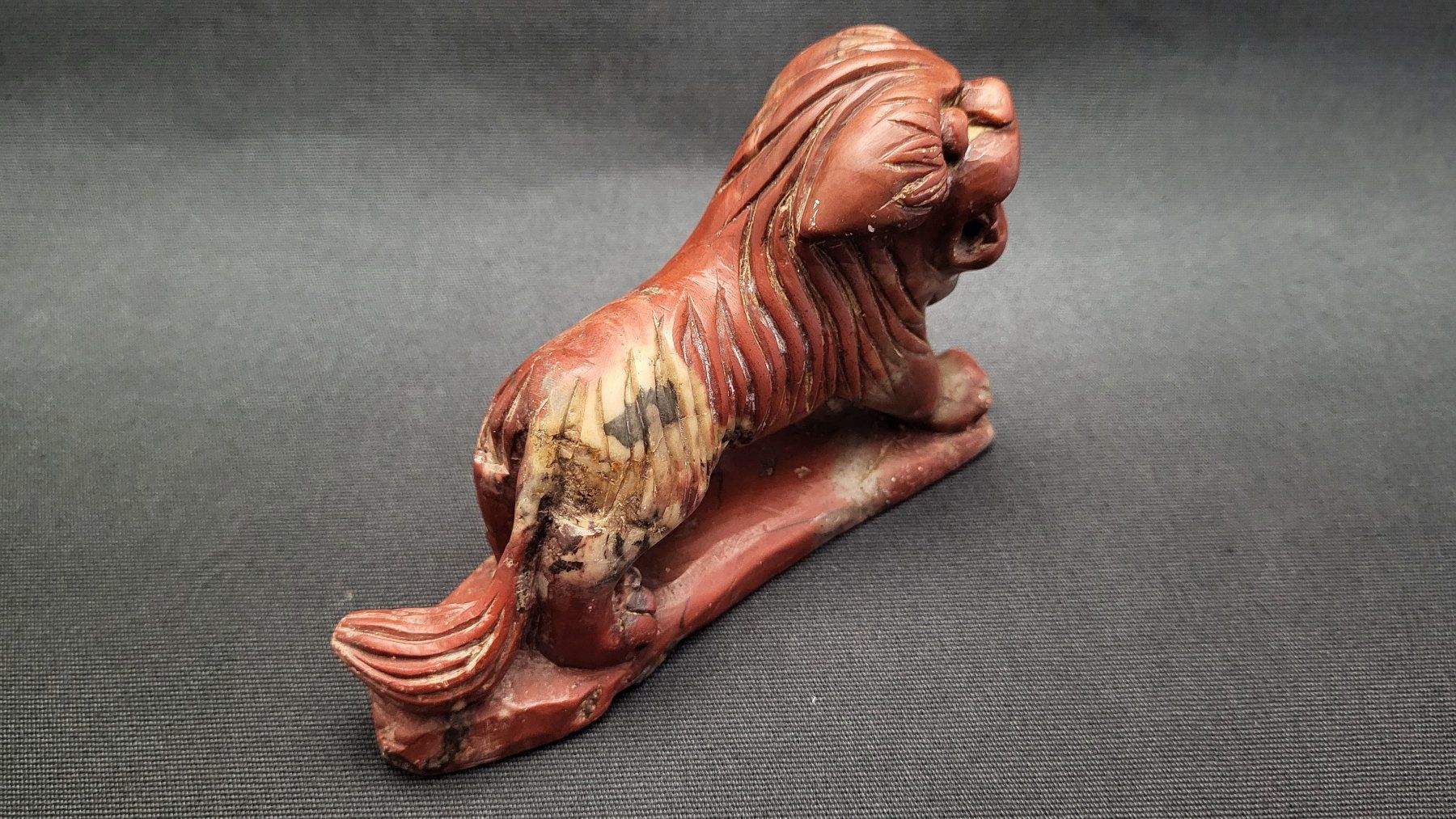 Figuren: Antiker roter Stein Löwe Figur Handgeschnitzt – Gebraucht aus Basel von spinne02 5