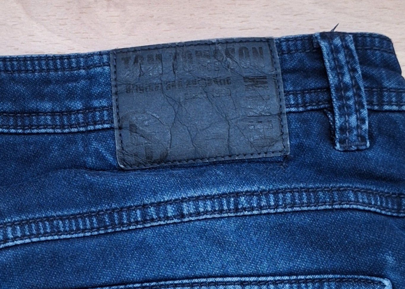 Jeans: Top Tompson Denim Jeans Gr. W34 / L34 – Usato da Wettingen venduto da Egro2 3