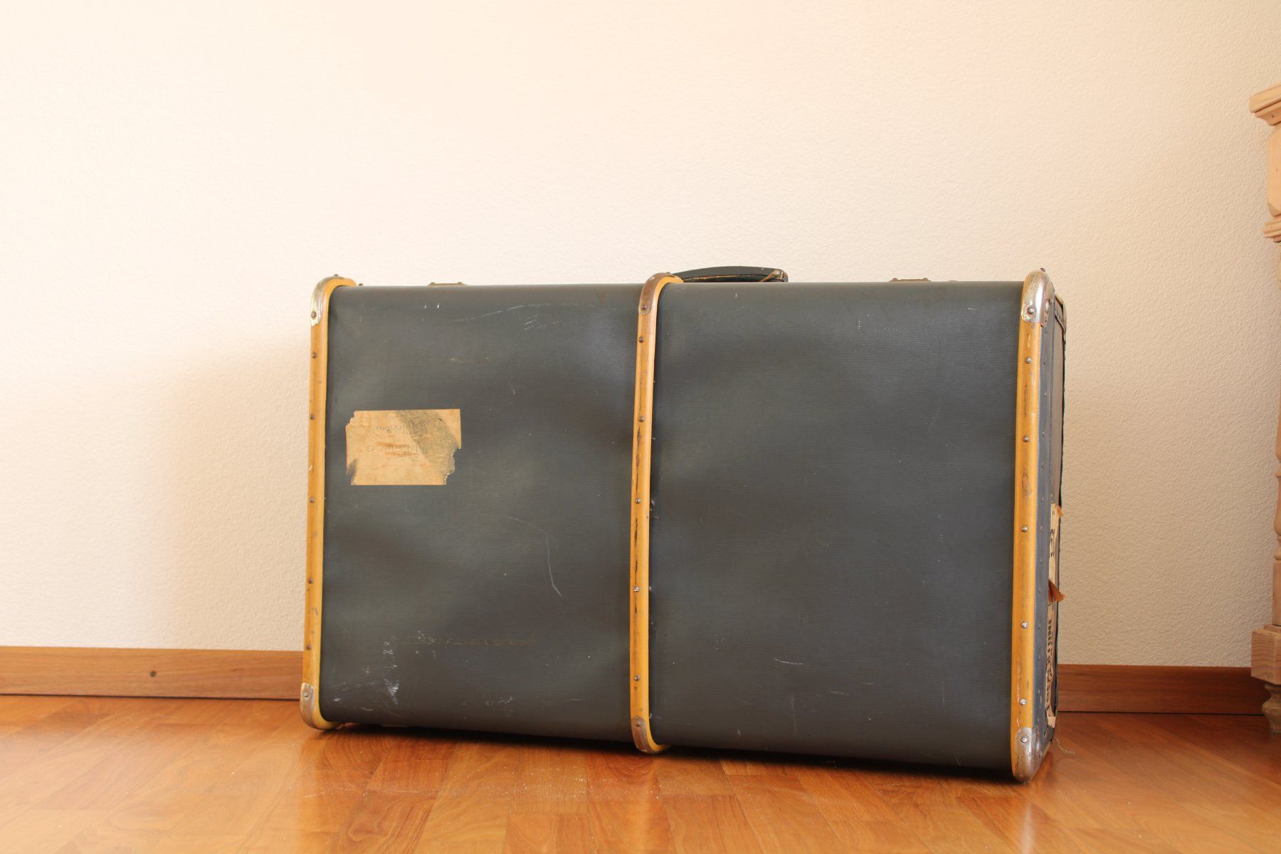 Valises de voyage: Antiker Reisekoffer – D'occasion à Sulz AG par Semare 1