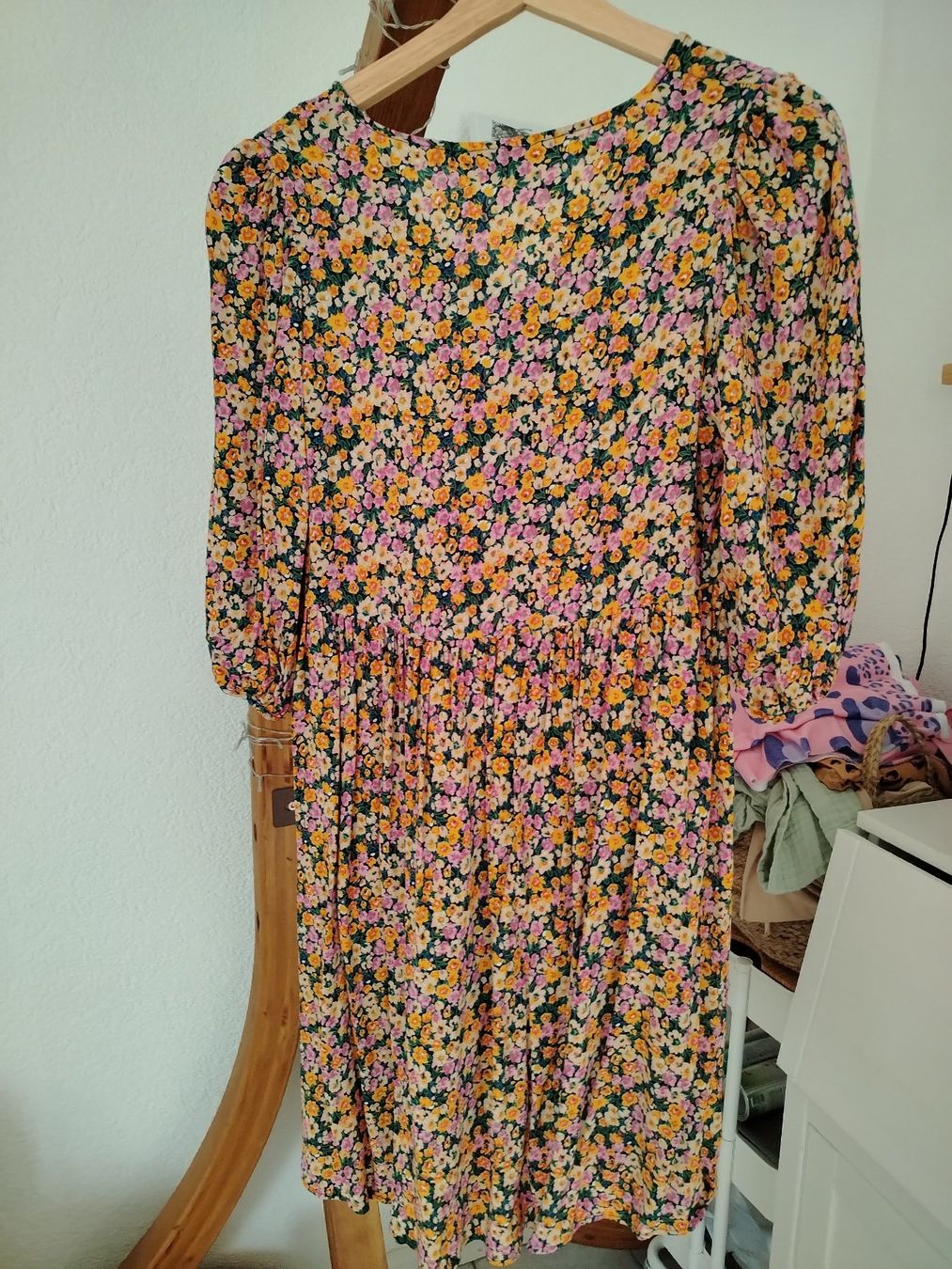Vila Vestiti: Wunderschönes Kleid von Vila Grösse 36 – Nuovo (secondo la descrizione) da Schönenbuch venduto da sop_n7zd 2