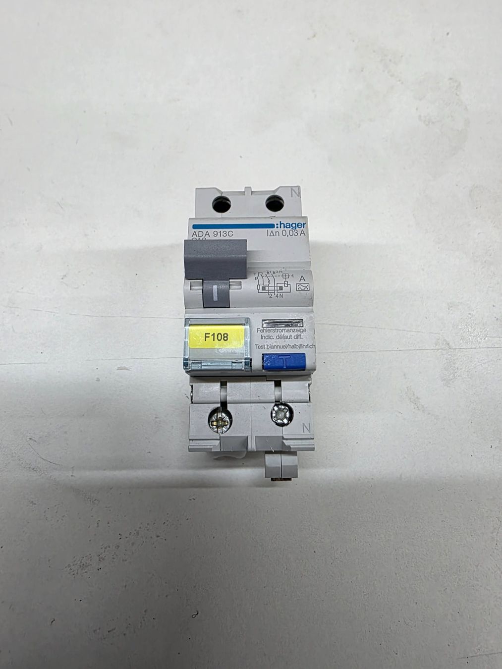 Hager Elektronikbauteile: Hager ADA 913C C13 – Gebraucht aus Rüti ZH von Madeira14 1