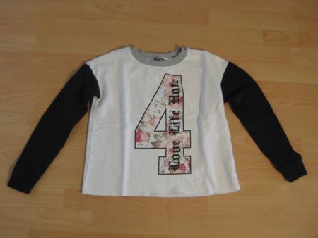schwarz-weisser Pulli, Gr. S