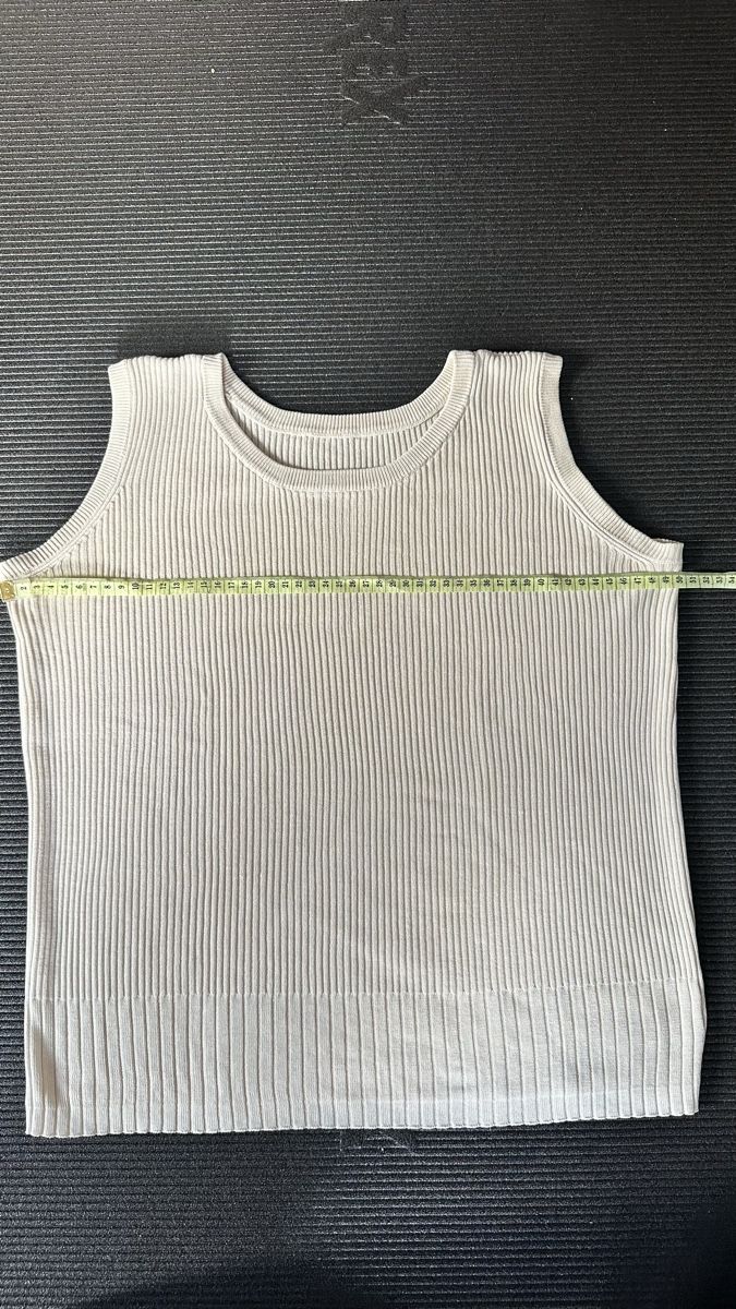 Top: Débardeur 100% Soie beige taille unique M/L – Nuovo (secondo la descrizione) da Vuippens venduto da ale_6gkb 3
