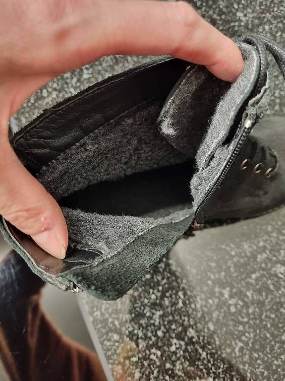 Herrenschuhe: Schuhe – Gebraucht aus Grosswangen von _Ra