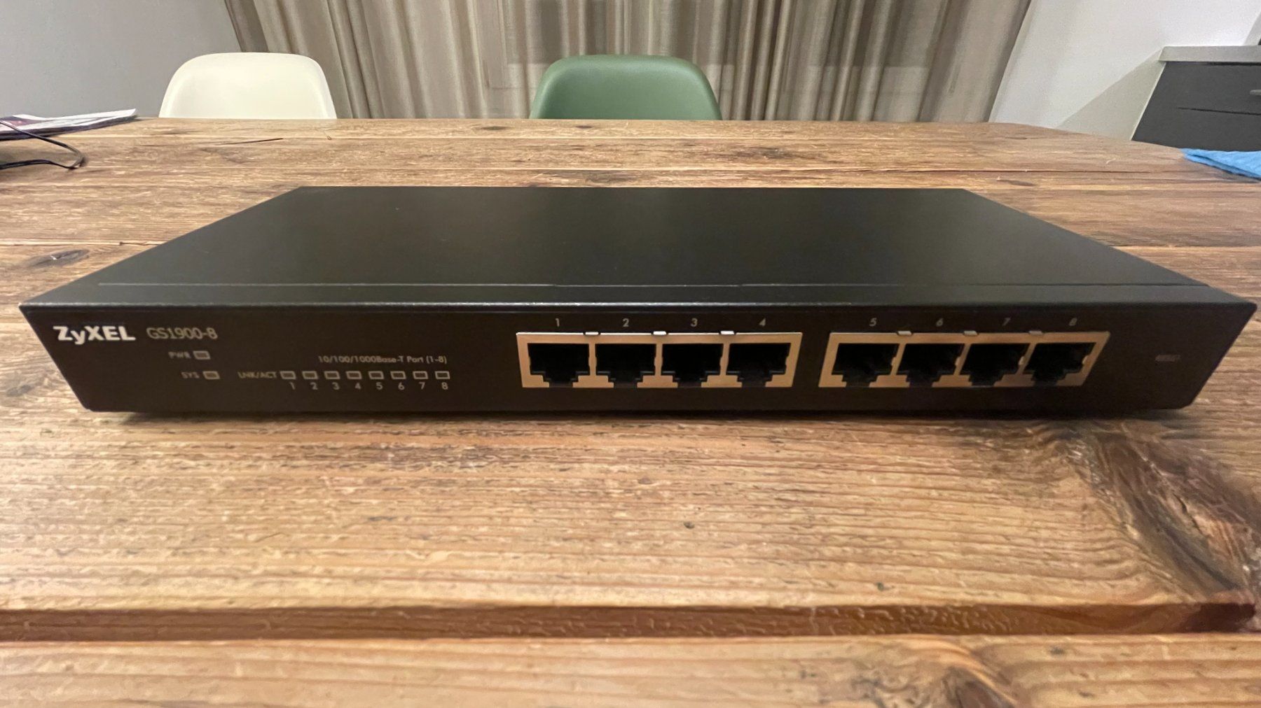 Hub & Switch: Zyxel GS1900-8  Managed Gigabit Switch – Usato da Sursee venduto da techcorner_CH
