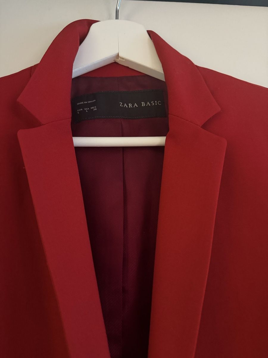 Zara Jacken: Roter Zara Basic Blazer - Top Zustand, Grösse L – Gebraucht aus Dübendorf von B.Lucia