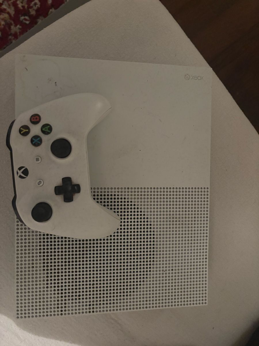 Konsolen: XBOX ONE MIT CONTROLLER – Gebraucht aus Widen von sasxhax22 1