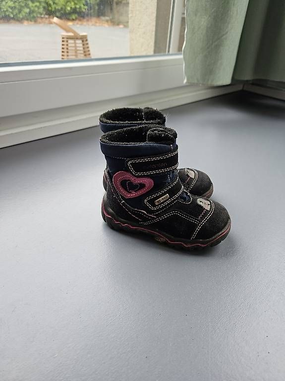 Schuhe für Mädchen: Winterschuhe Elefanten Gr. 22 – Gebraucht aus Thun von sst_y7mk 4