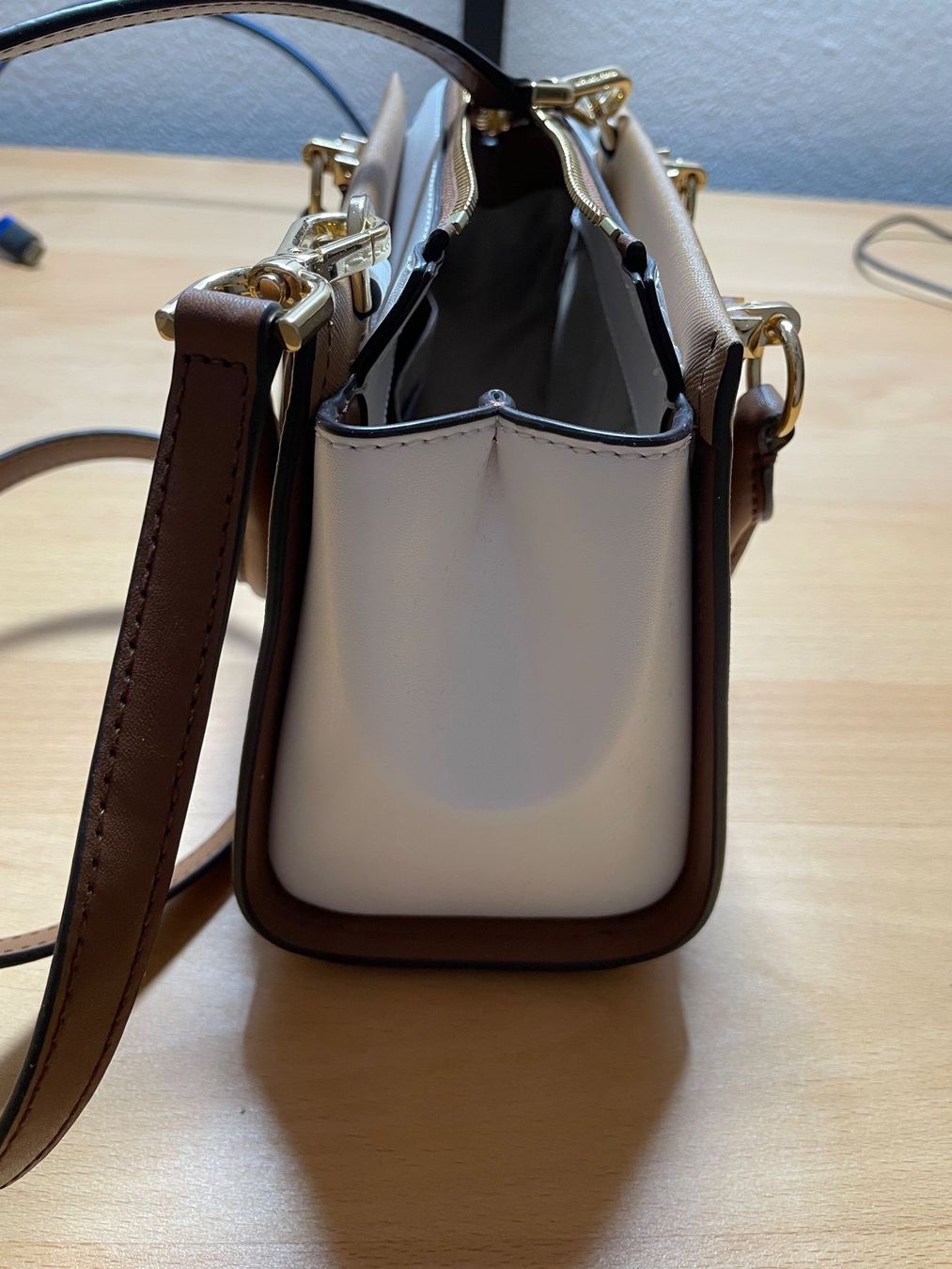 Michael Kors Taschen für Damen: Michael Kors Umhängetasche – Beige/Braun – Gebraucht aus Kloten von gma20 3