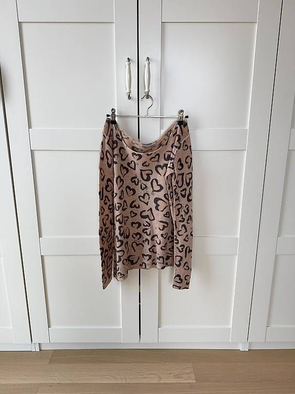 Pullover & Sweatshirts: Kaschmir Pullover mit Herzen – Gebraucht aus St. Gallen von Sabrinaaa 1