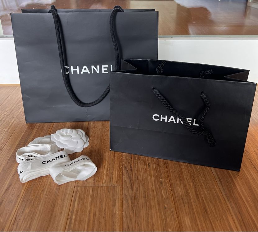 Chanel original 2 shopping bags and ribbons - New (Neu (gemäss ...