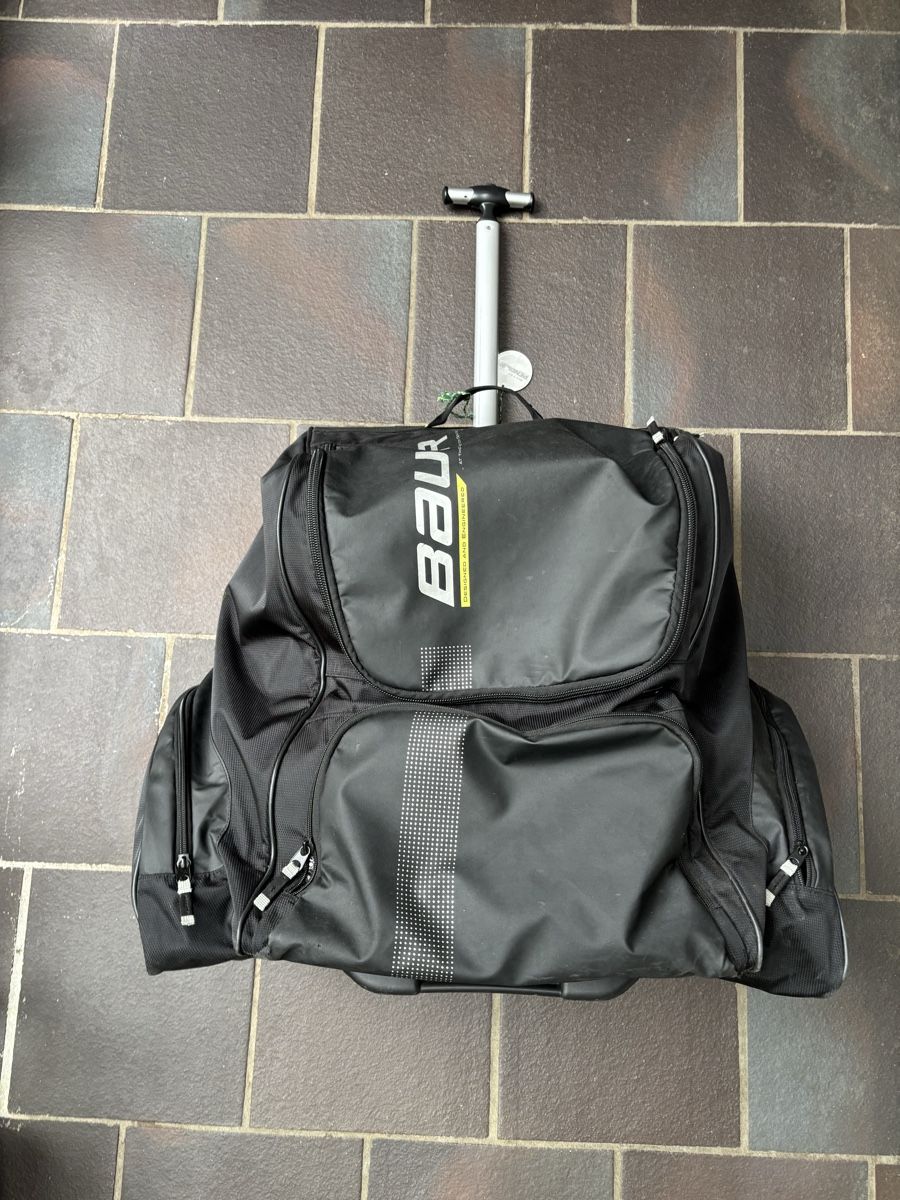 Bauer Borse: Bauer Eishockey Tasche Tragbar mit Rollen  – Usato da Winterthur venduto da niemim