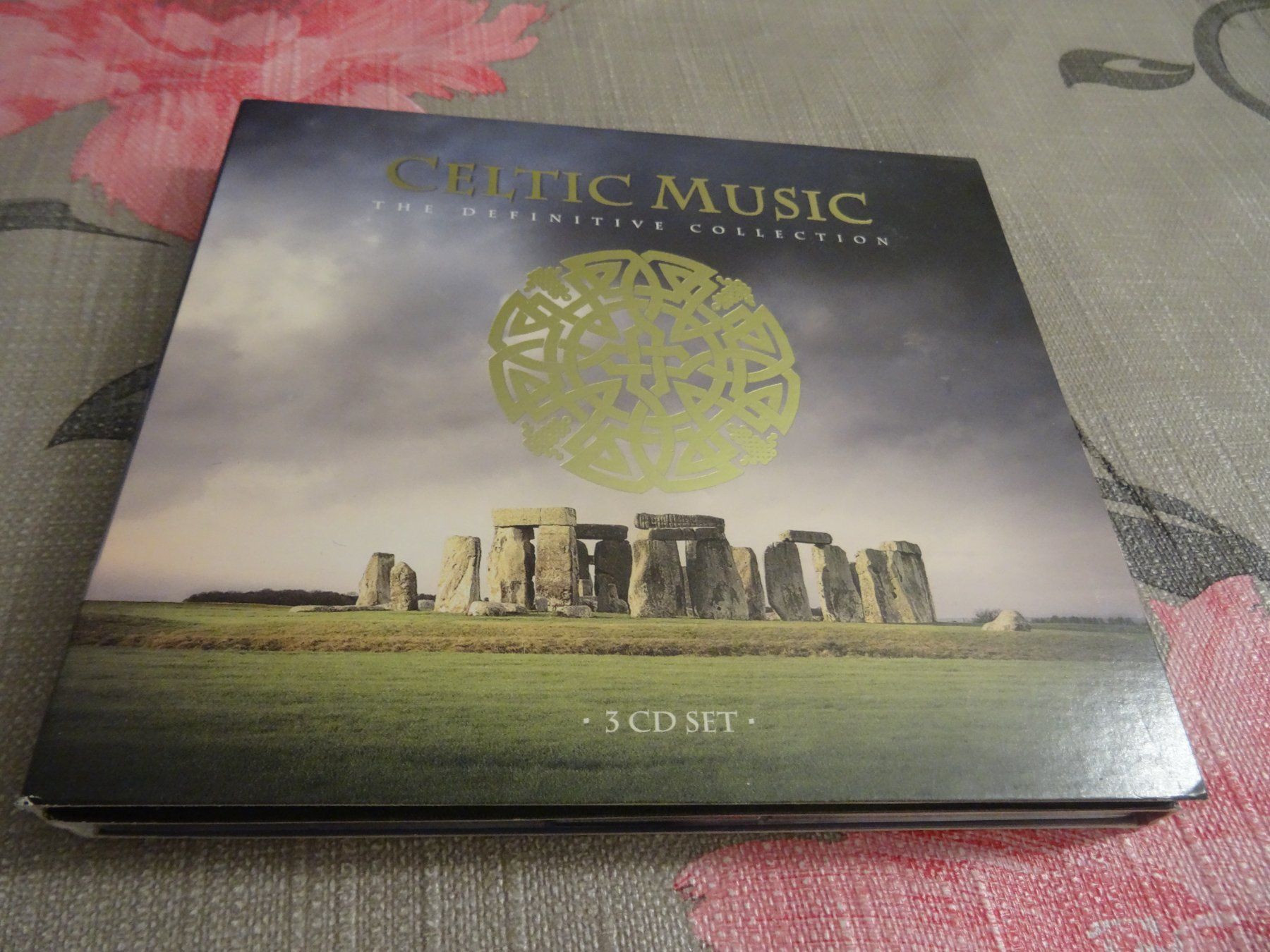 CD: Celtic Music - The Definitive Collection - 3CD Set – Usato da Olten venduto da Disc-Ausverkauf