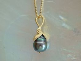 Tahitiperle Anhänger, 18K Gelbgold