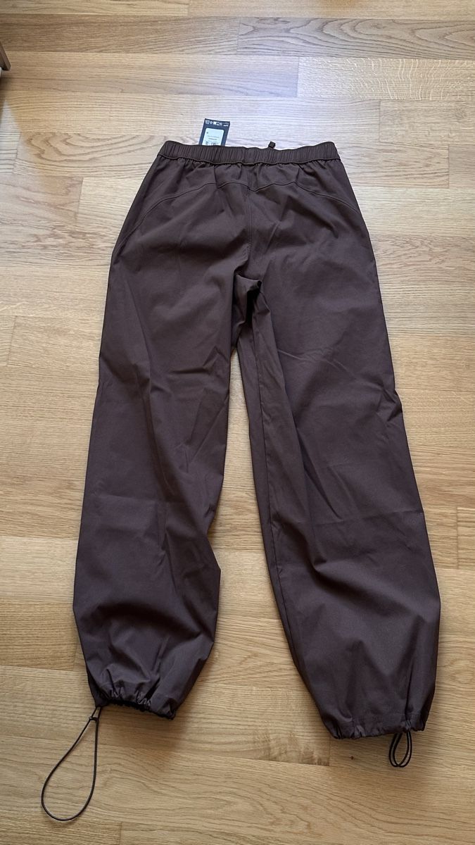 Under Armour Pantaloni: Under Armour Hose braun XS – Nuovo e nell'imballaggio originale da Bern venduto da WiederWert 1