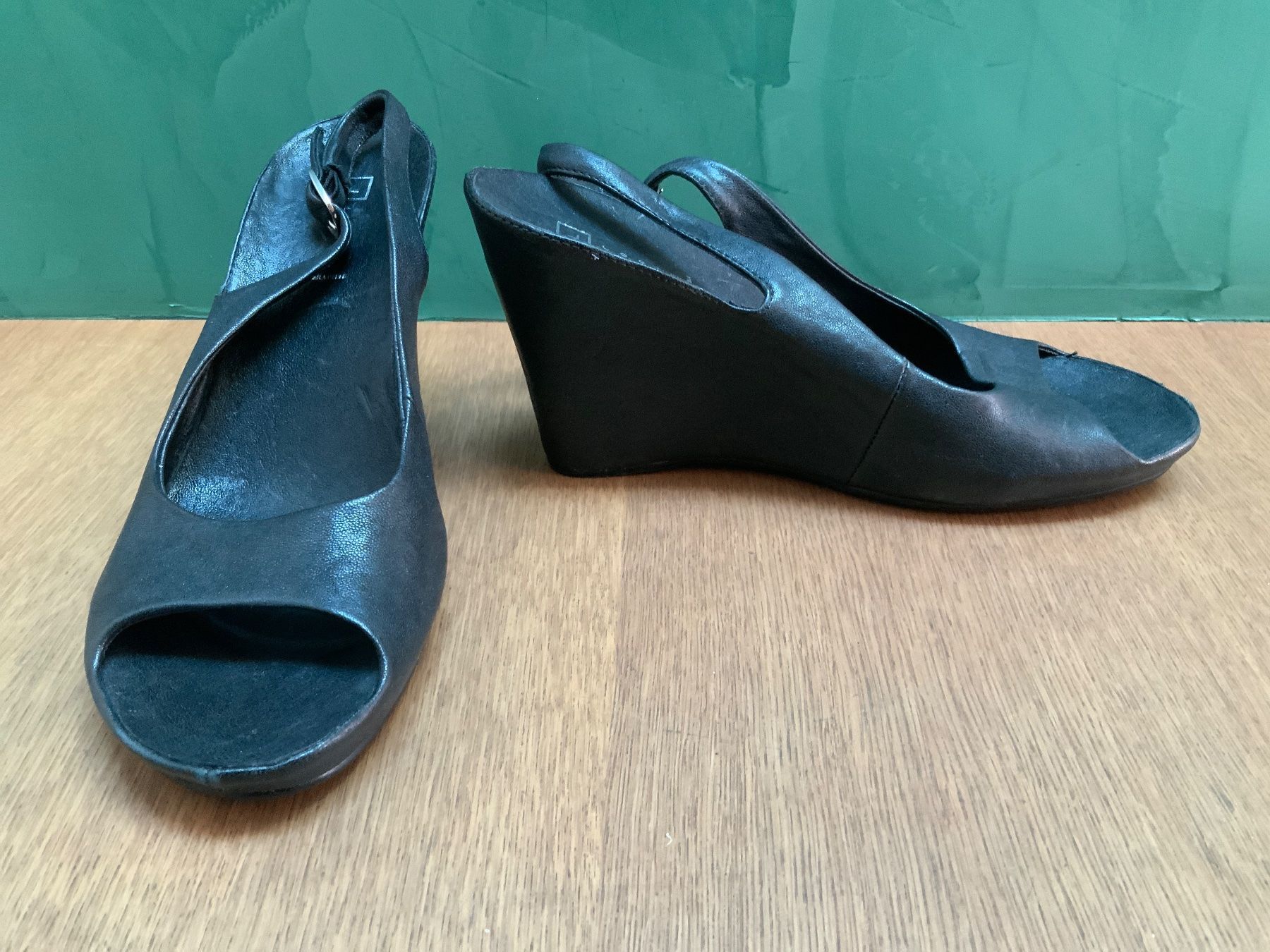 Scarpe da donna: Sandale Logan – Usato da Basel venduto da dreiklang01 1