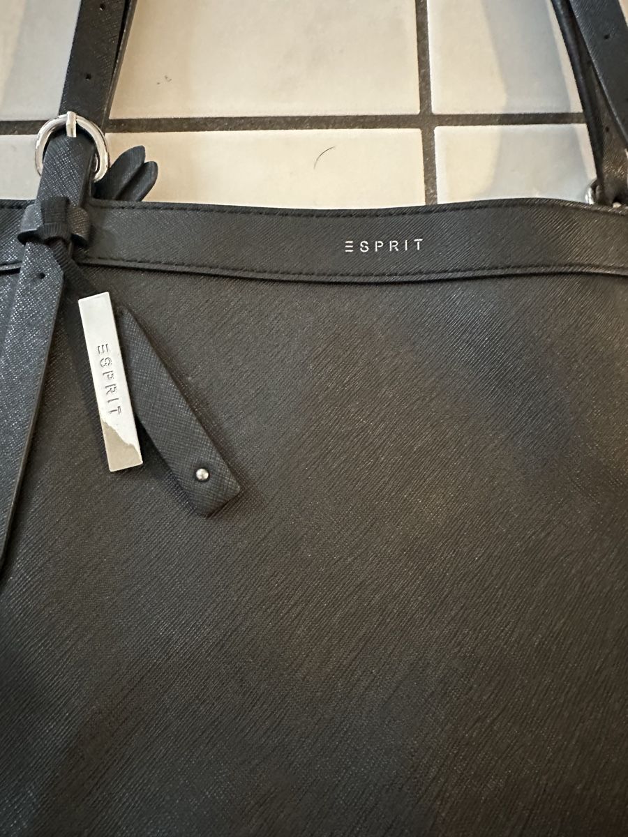Esprit Taschen für Damen: Shopper Esprit en très bon état – Gebraucht aus Savagnier von Pivovar2 1