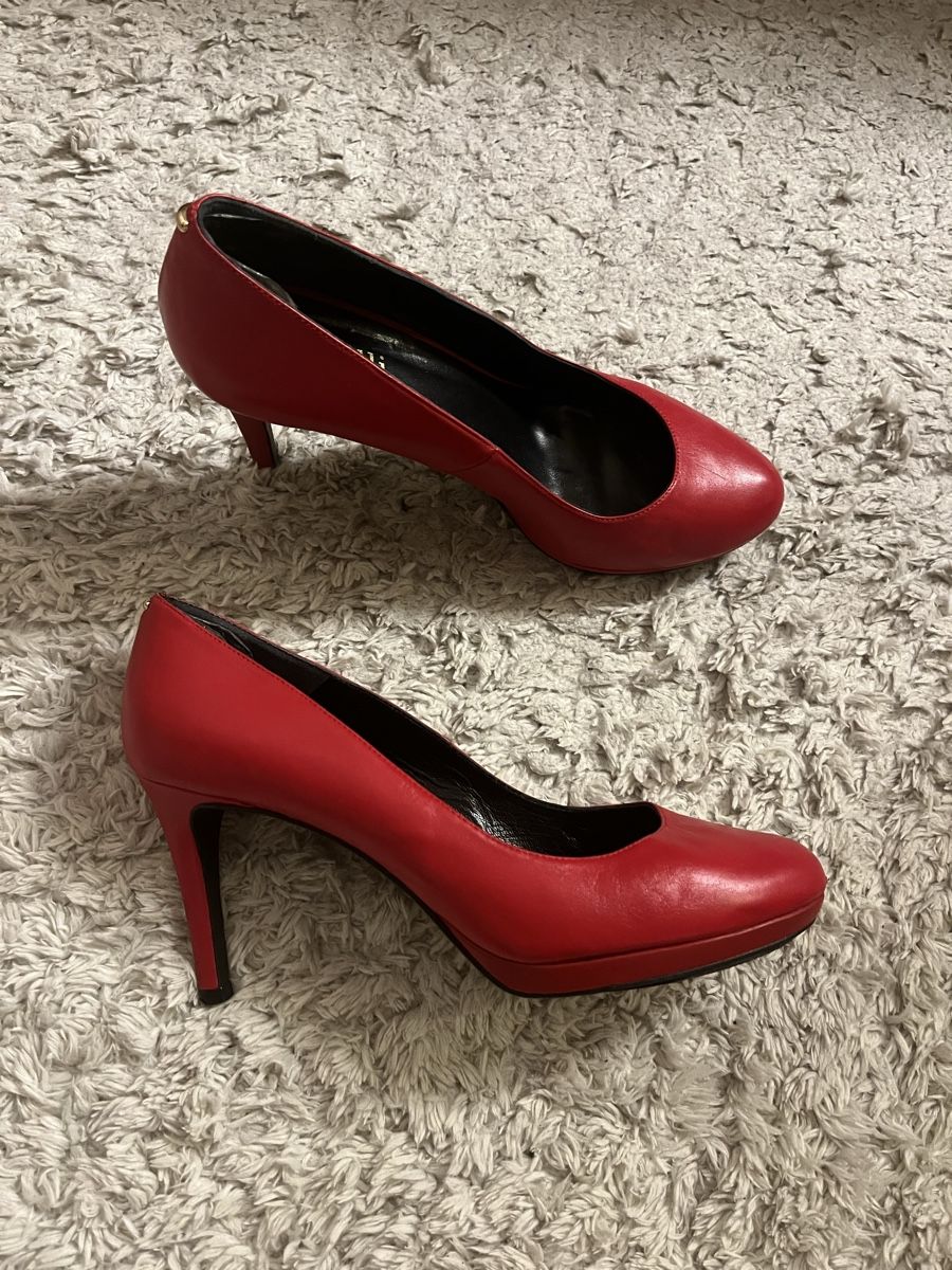 Scarpe da donna: Rote Minelli Leder Pumps – Usato da Bern venduto da t.nomse