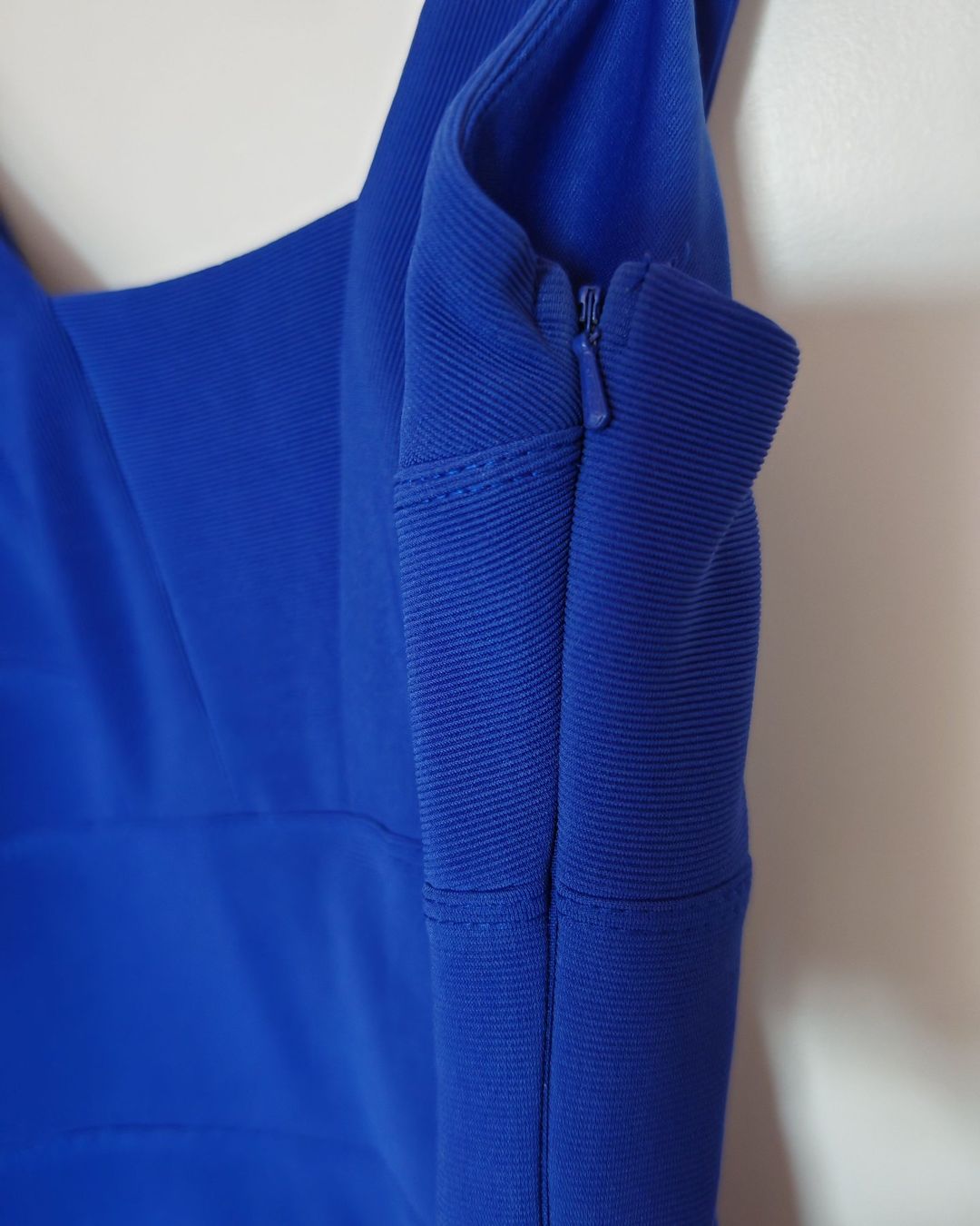 Kleider: Lot de 4 robes - S - Dès 1.- – Gebraucht aus Bex von sni_q7lh 8