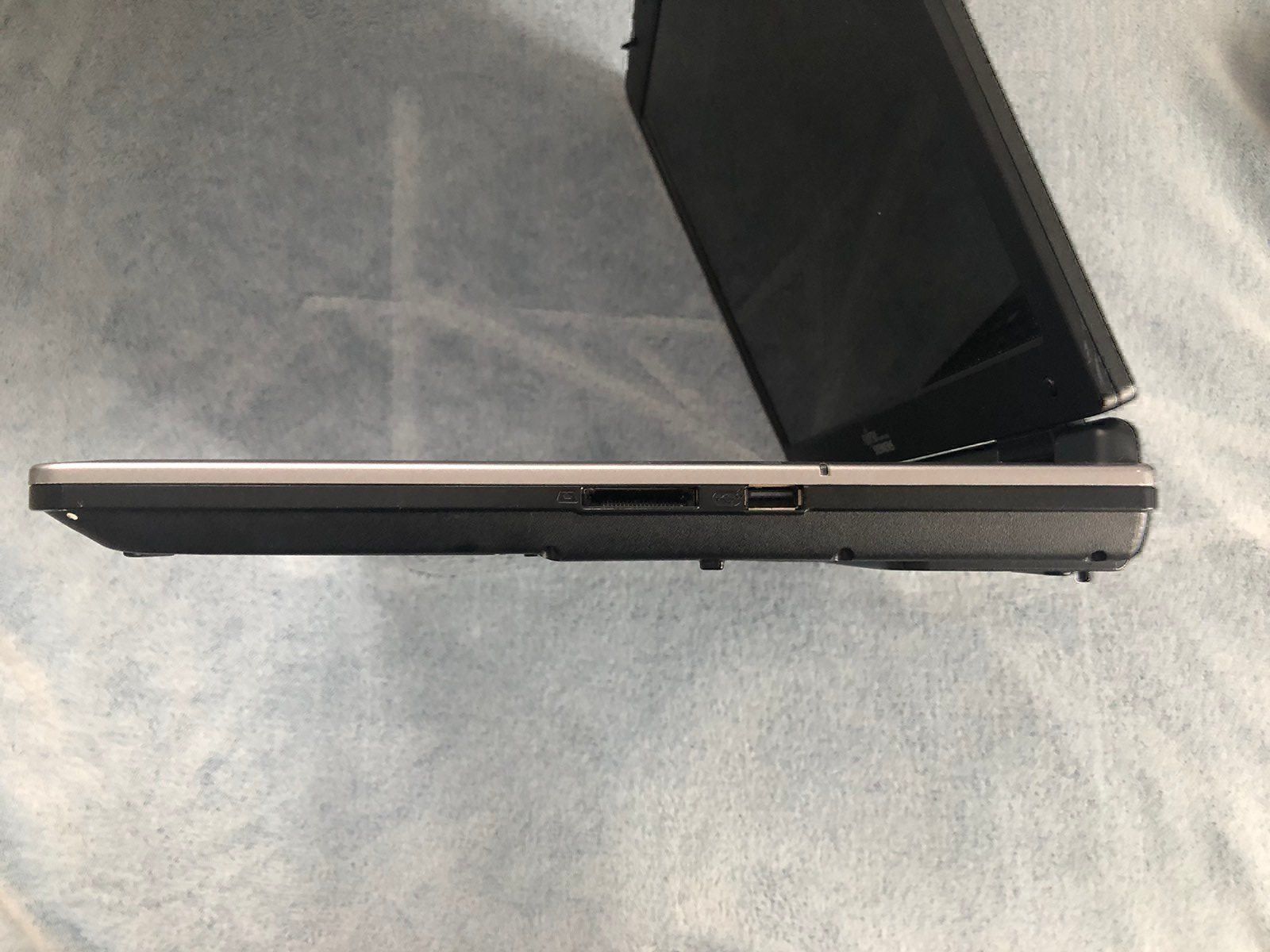 Notebook: Fujitsu Amilo Xi 2428 – Difettoso da MAGDEN venduto da GoldenEagle2020 3