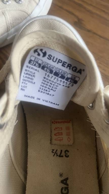 Scarpe da donna: Sneaker Superga – Usato da Nidau venduto da Plaenkehaus23 1