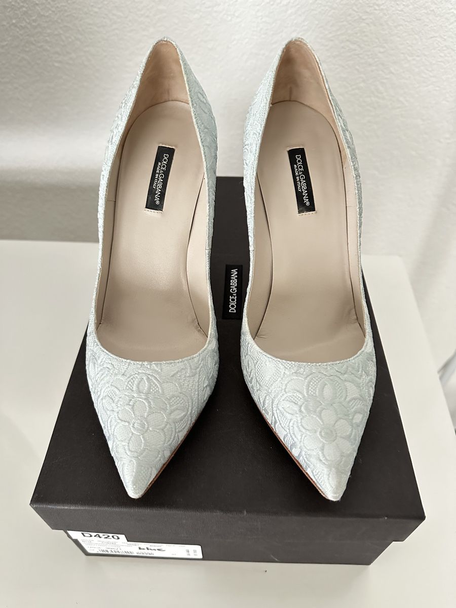 Dolce & Gabbana Scarpe da donna: D&G Pumps Spitze hellblau Gr. 39,5 – Nuovo (secondo la descrizione) da Grenchen venduto da ylo_8mlq 2