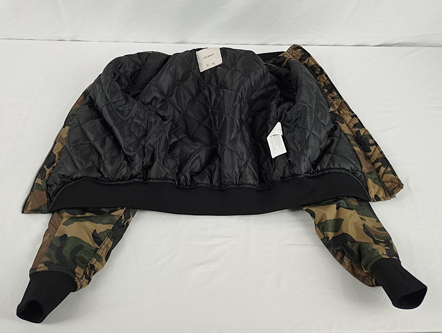 Pull&Bear Jacken: PULL & BEAR Bomberjacke Gr. S – Gebraucht aus Schübelbach von Restwert_Schubelbach 3