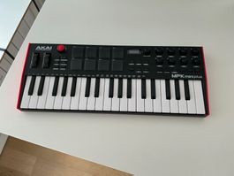Akai MPK Mini Plus MIDI-Keyboard – Wie neu, mit OVP