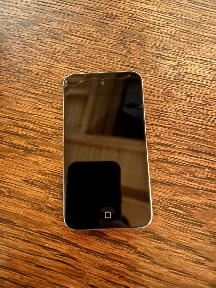 Apple Tragbarer Mediaplayer: iPod touch – Defekt aus Schaan von RicX-10