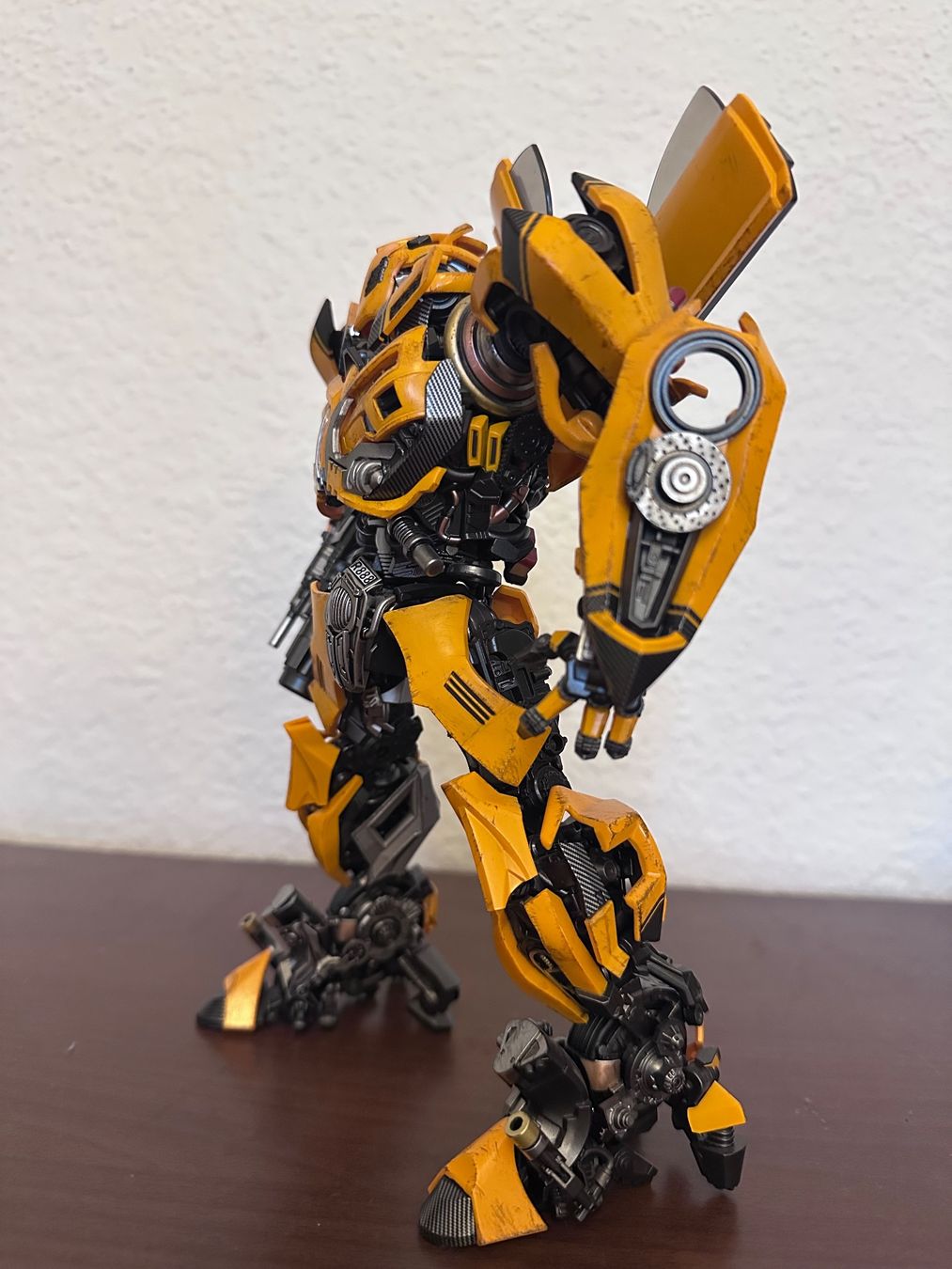 Statuette: Bumblebee Transformer DLX Action Figure – Usato da Zürich venduto da John-Wayne23 2