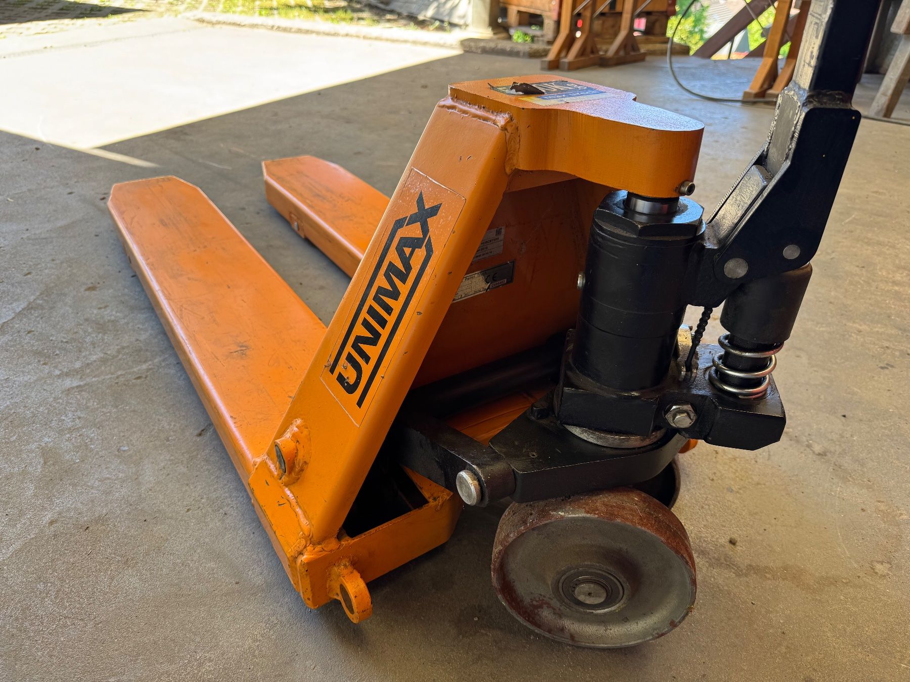 Carrelli elevatori e a forche: Unimax Gabelhubwagen, 5000kg – Usato da Tegerfelden venduto da MuehlebachFormenAG 2
