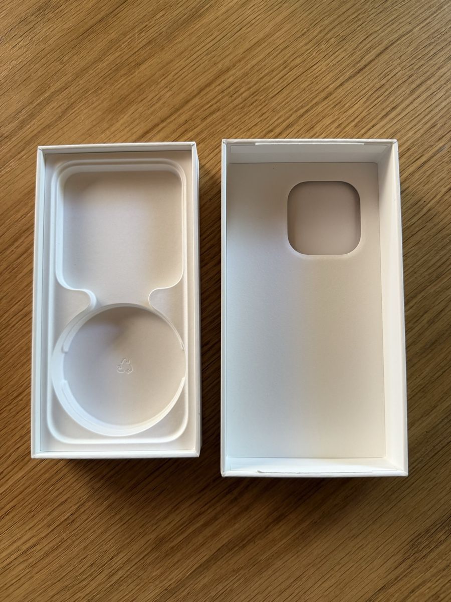 Apple Telefoni cellulari / Smartphones: Boîte iPhone 15 Pro – Usato da Vouvry venduto da LeDu 2