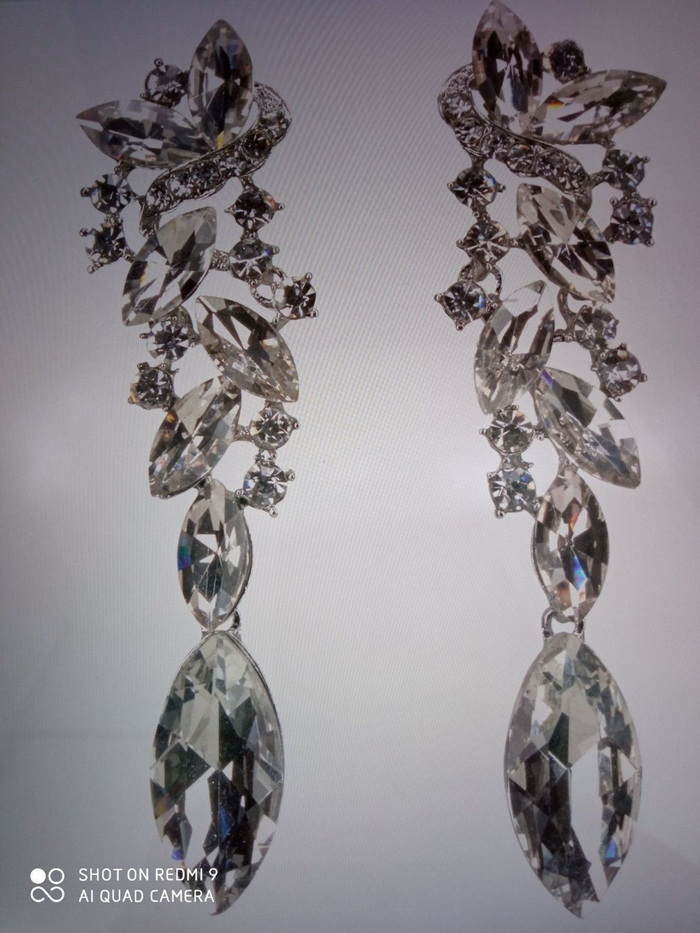 Orecchini pendenti & Orecchini a lobo: Eleganter Ohrschmuck mit Glassteinen – Nuovo e nell'imballaggio originale da Wald ZH venduto da mlnt 4