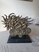 Messing Skulptur Fahrrradrennen signiert