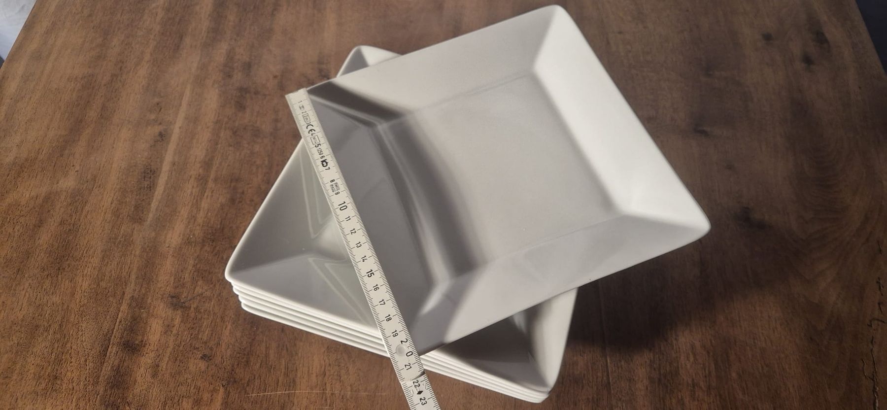 Piatti: 6x quadratische Teller, weiss – Usato da Volketswil venduto da Crystallize 2