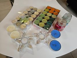 verschiedene Dufkerzen & 2 Teelichthalter