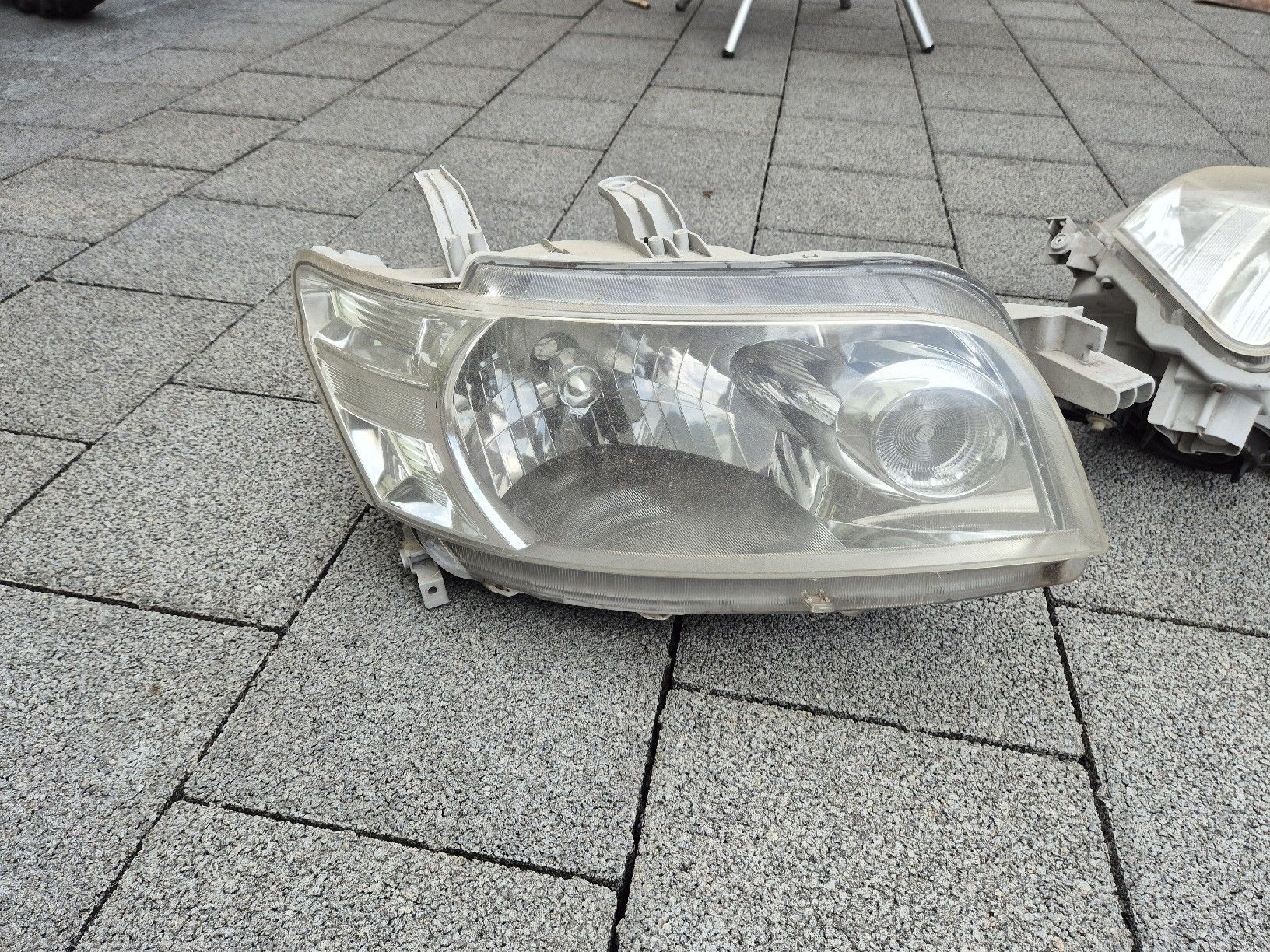 Phares: Scheinwerfer Daihatsu Materia – D'occasion à Baar par Safti 2