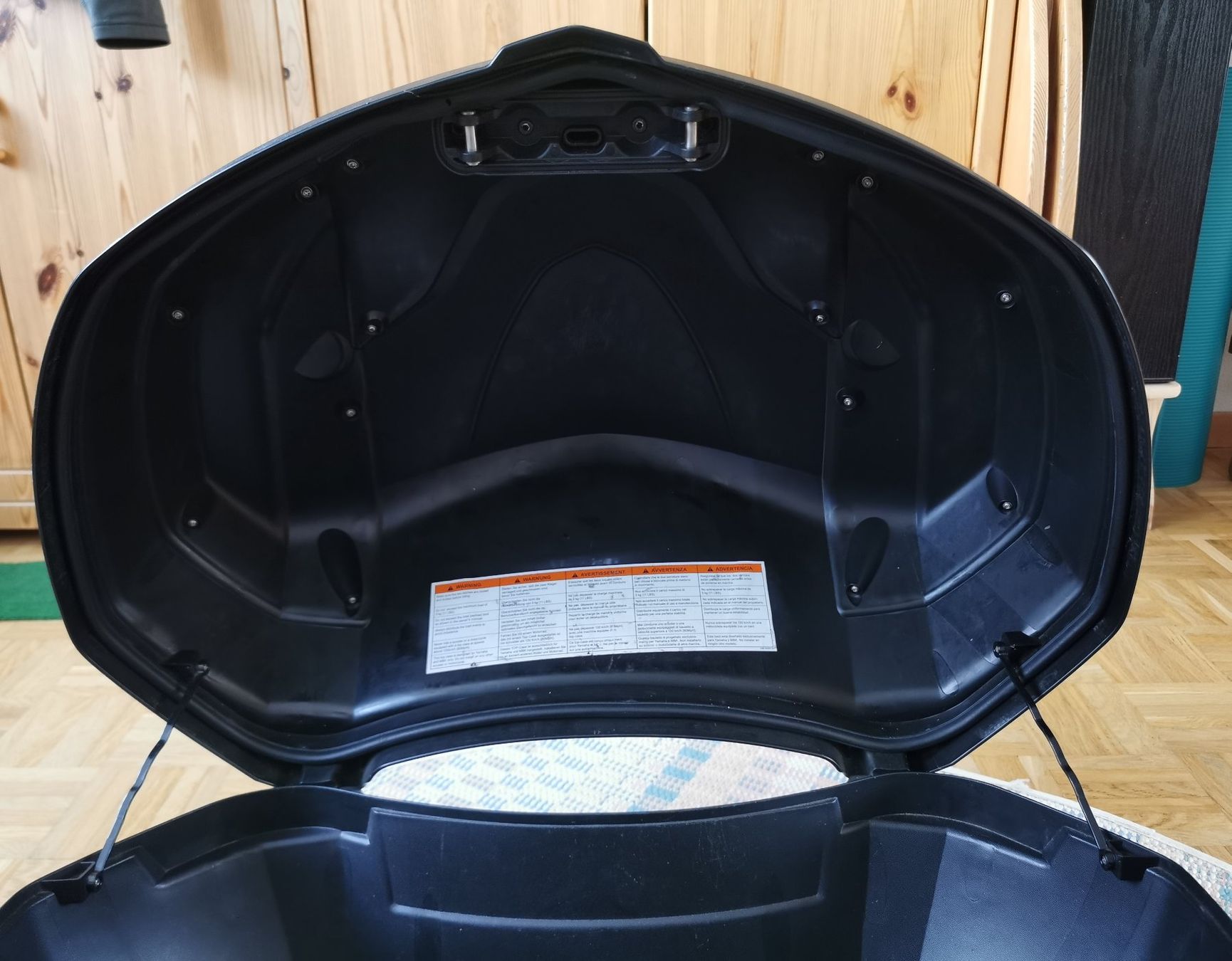 Yamaha Topcase: Top case Yamaha noir, 50 litres – Usato da Genève venduto da pie_9syz 5